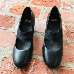 CAMPER size 9 (39) black leather wedges